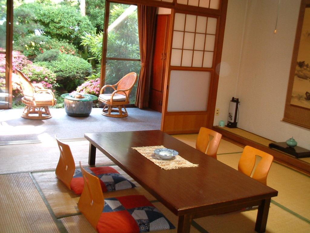 Ureshino Onsen Shoen Hotel Zewnętrze zdjęcie