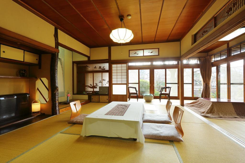 Ureshino Onsen Shoen Hotel Zewnętrze zdjęcie