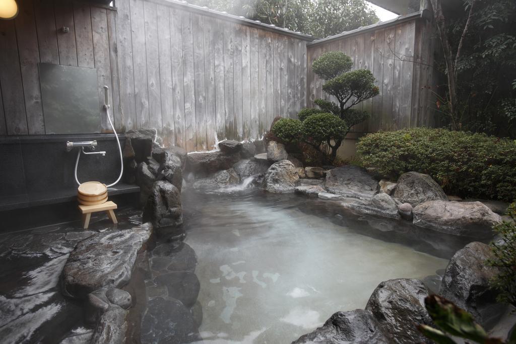 Ureshino Onsen Shoen Hotel Zewnętrze zdjęcie